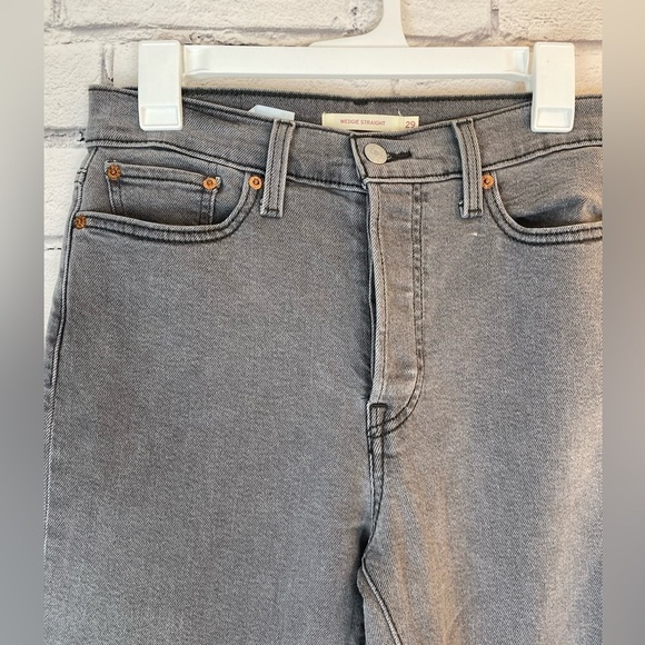 Levi’s Gray Straight Wedgie Jeans with Button Fly size 29 US size 8 - Picture 3 of 6